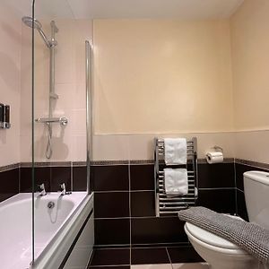 Suite 2